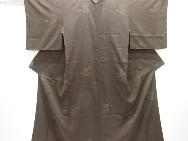 重要無形文化財本場結城紬100亀甲　花模様織り出し着物